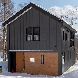 Iguru With Sauna Close To シャレー